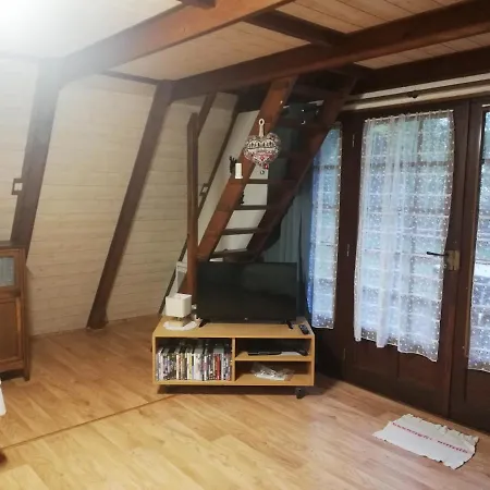 Chalet Tres Calme * Tauves